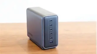 Don't Buy Until You Read This: Ugreen Nexode 500W 6 Port Charger vs Samsung Galaxy Z Flip 7